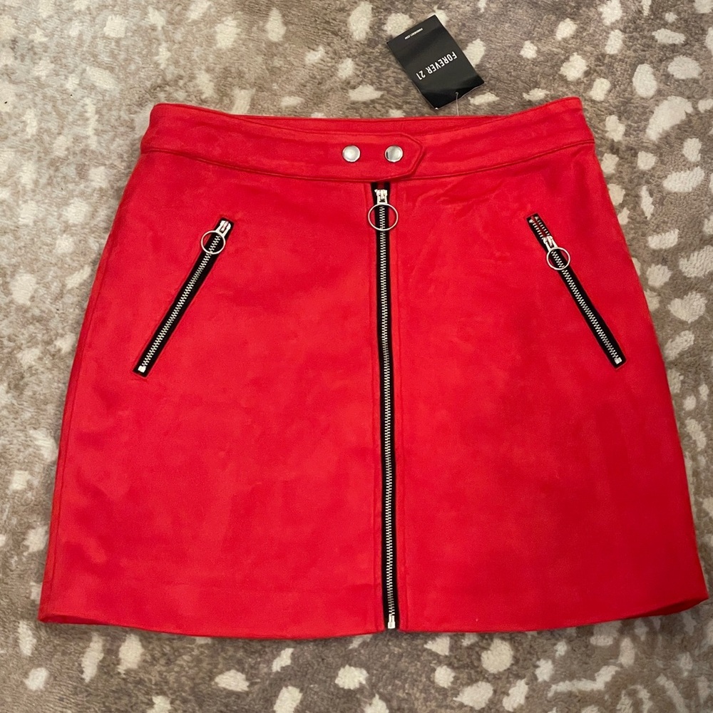 Forever 21 Red Sueded skirt NWT size medium